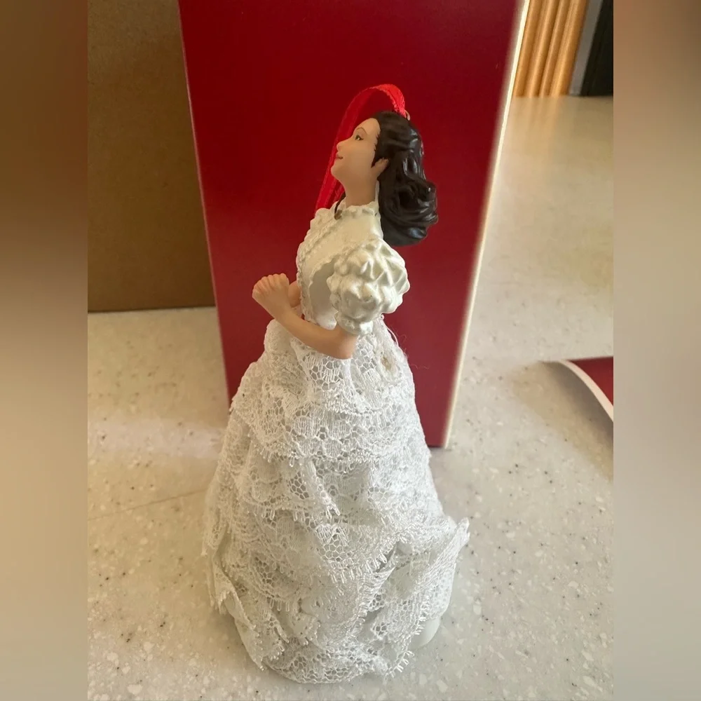 Vintage Hallmark Keepsake Christmas Ornament Gone with the Wind Scarlett O’Hara.